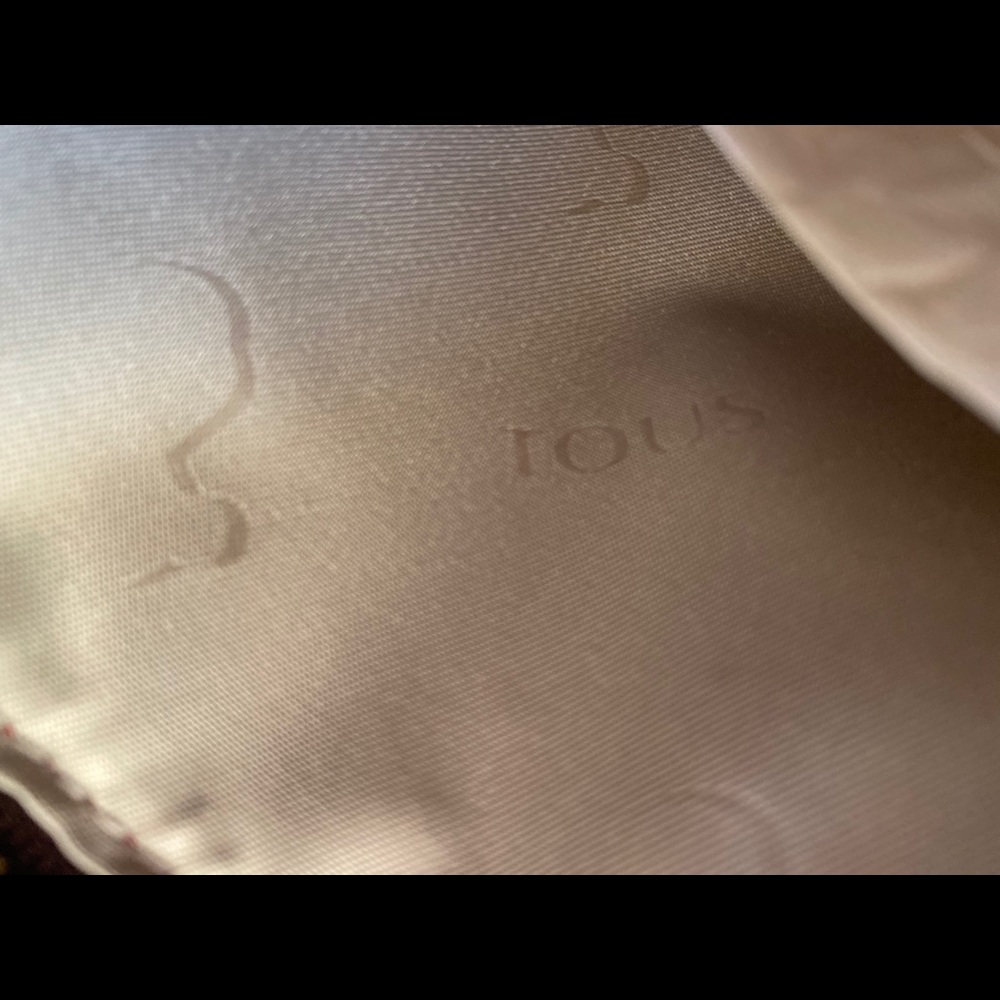 Tous - Picture 3 of 5